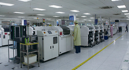 電子技術(shù)在制造設(shè)備中的創(chuàng)新與應(yīng)用